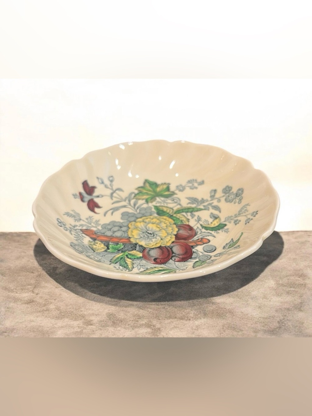 Vintage 1932, Royal Daulton "The Kirkwood" small fruit or dessert Dishes.